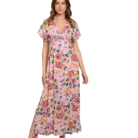 Dresses & Skirts - New Pink floral maxi dress size large